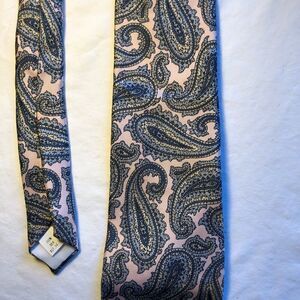 Wembley Silks Mens tie 100% Silk Pink and Blue